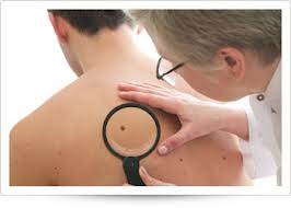 Dermatólogo y vecinas